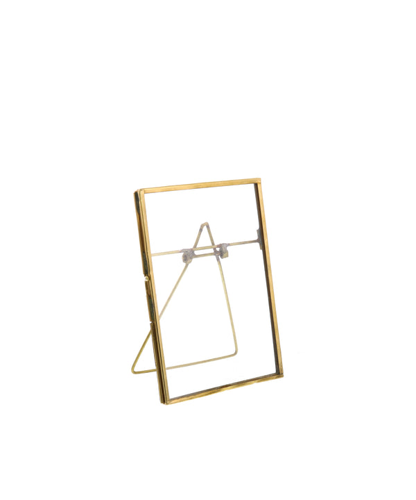 Monarch Easel 4" x 6" Vertical Frame, Brass